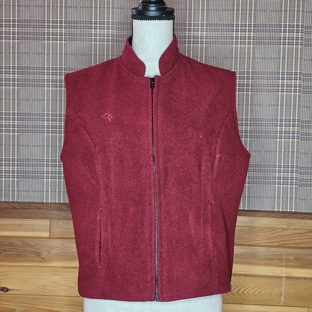 Women's Burgundy Zip-Up Vest